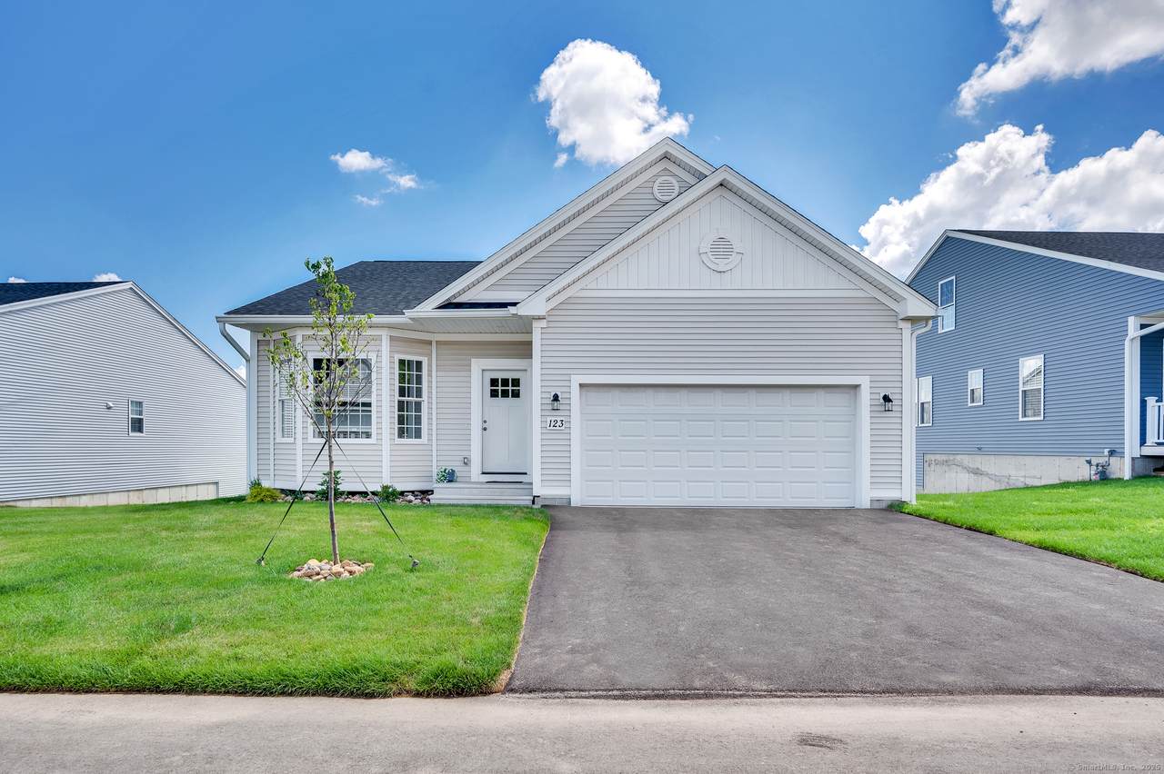 123 Webster Lane - Photo 1