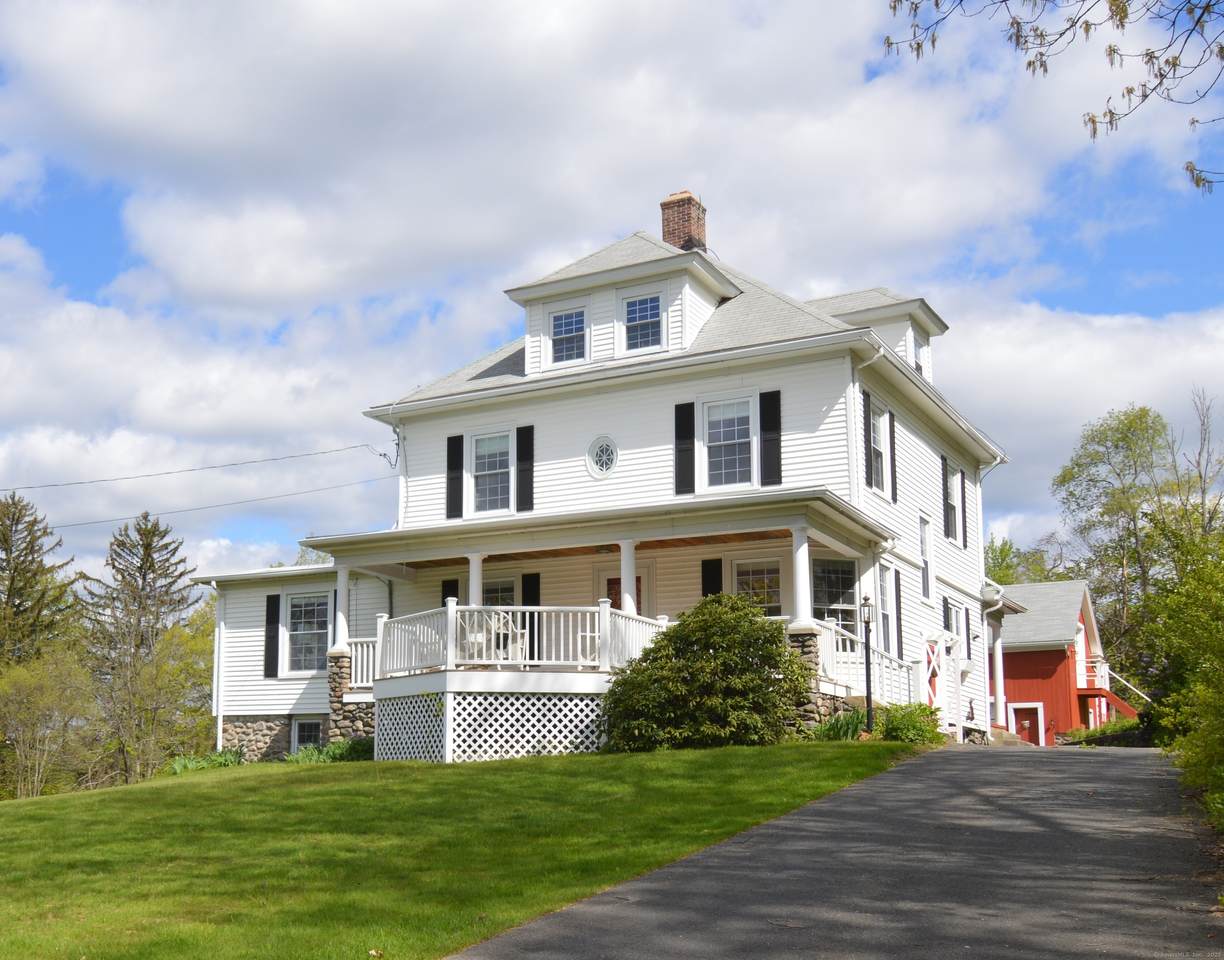 126 Colonial Avenue - Photo 1