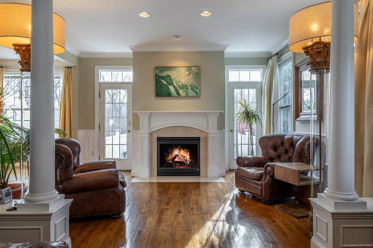 150 Hunter Drive - Photo 1