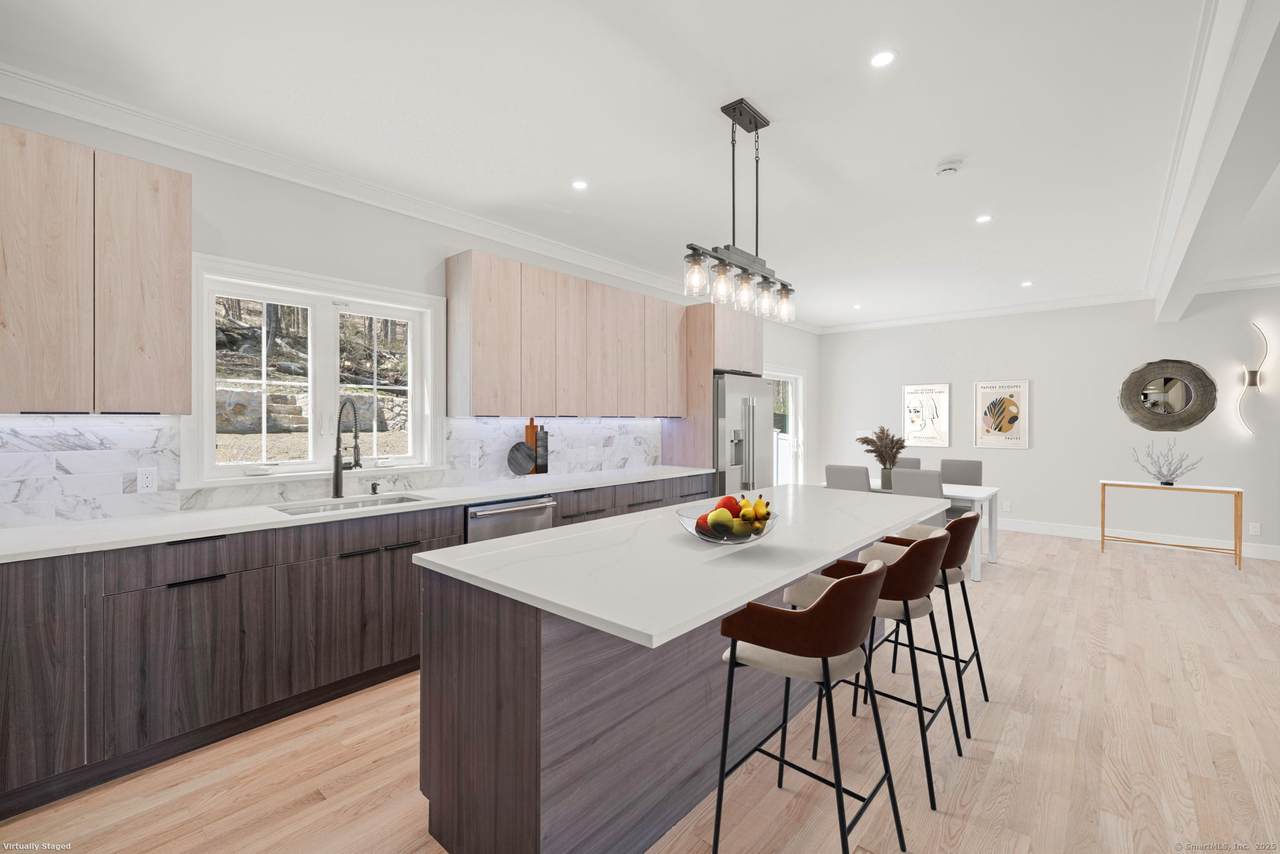 24 Hillandale Road - Photo 1