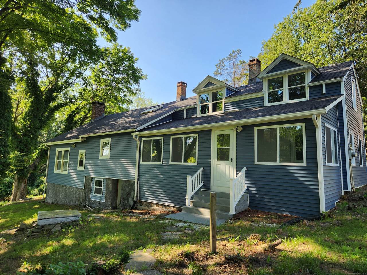 2449 Huntington Turnpike - Photo 1