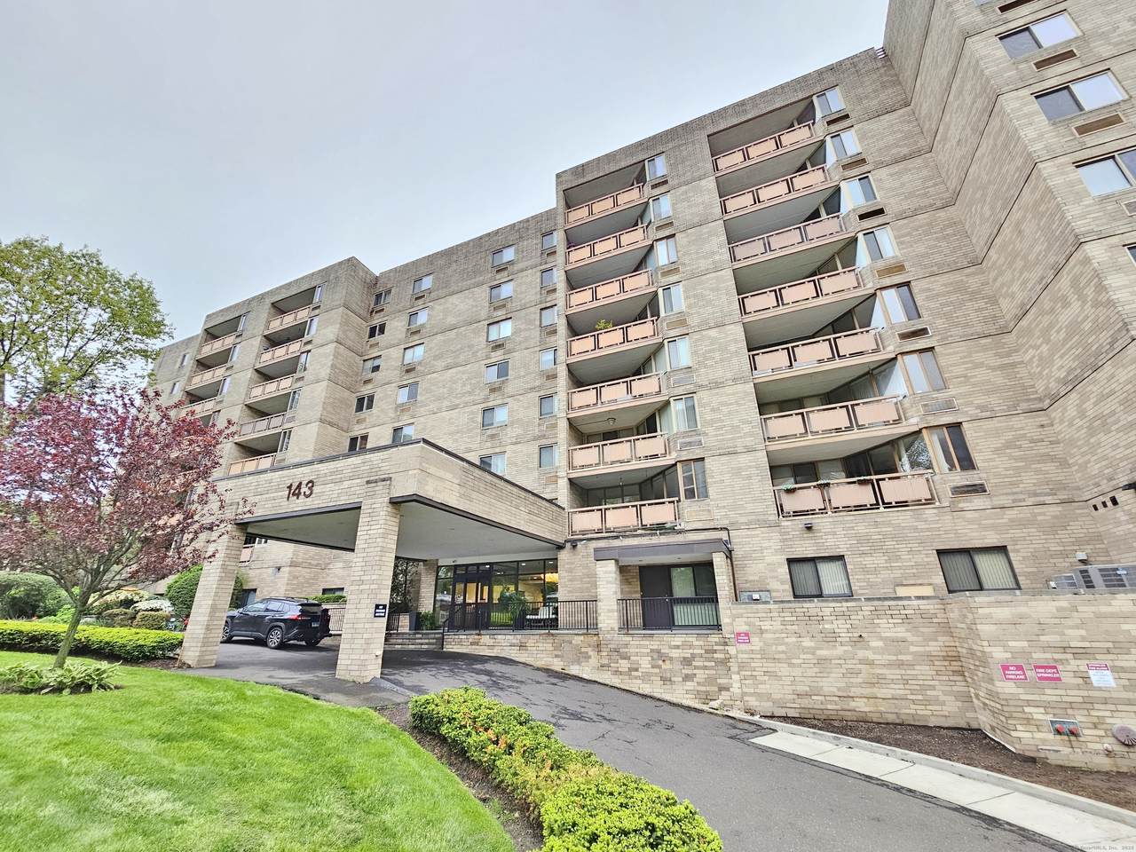 143 Hoyt Street - Photo 1
