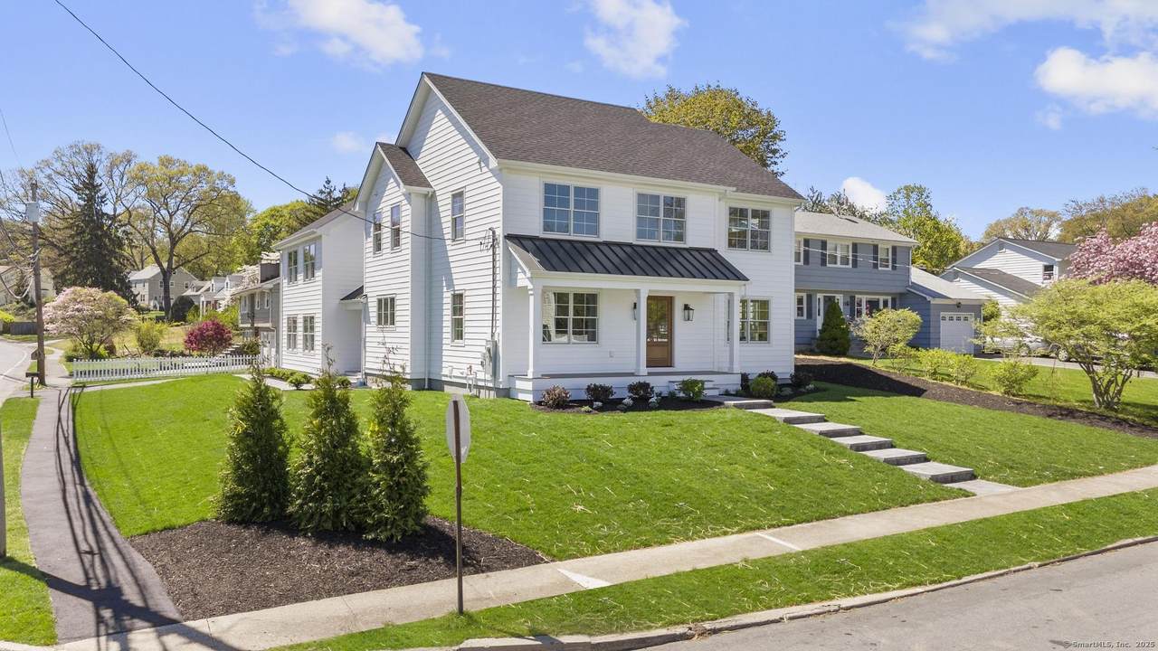 15 Barton Road - Photo 1