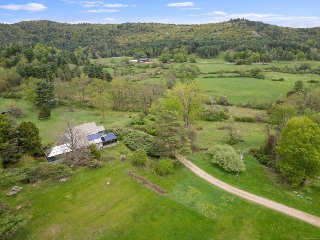 278 and 282 Farnum Road - Photo 1