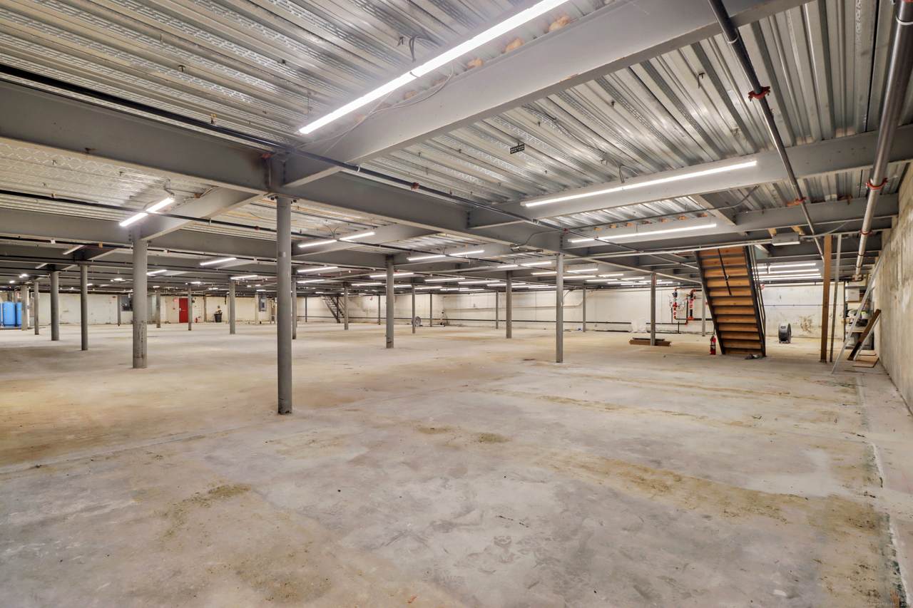 543 Wauregan Road - Photo 1