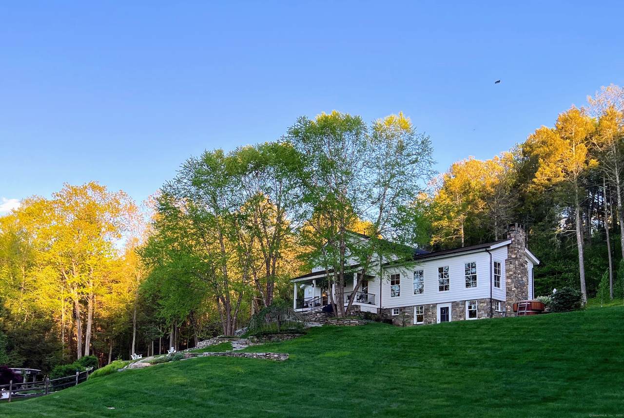 225 Roxbury Road - Photo 1