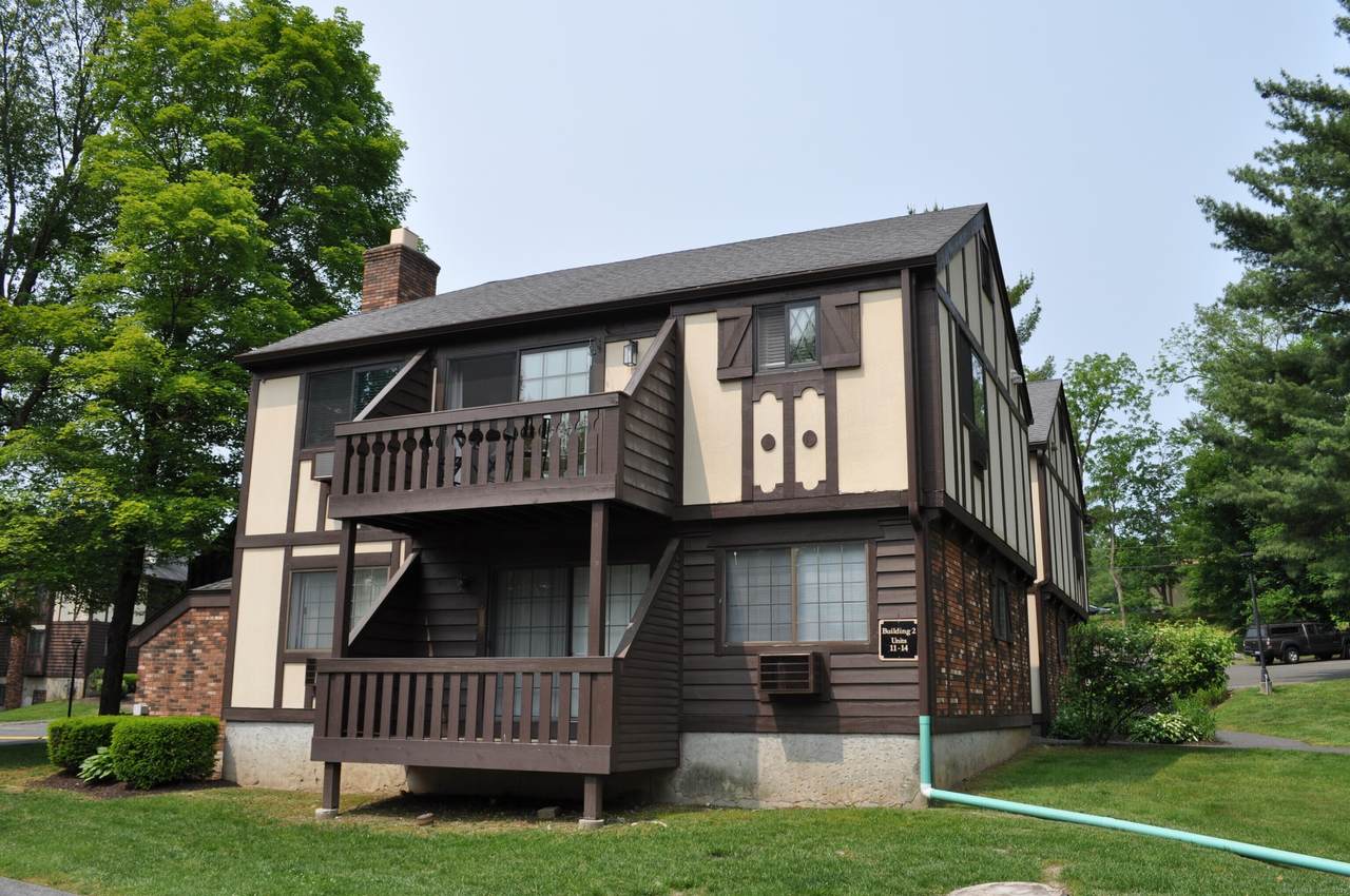 12 Derby Court - Photo 1