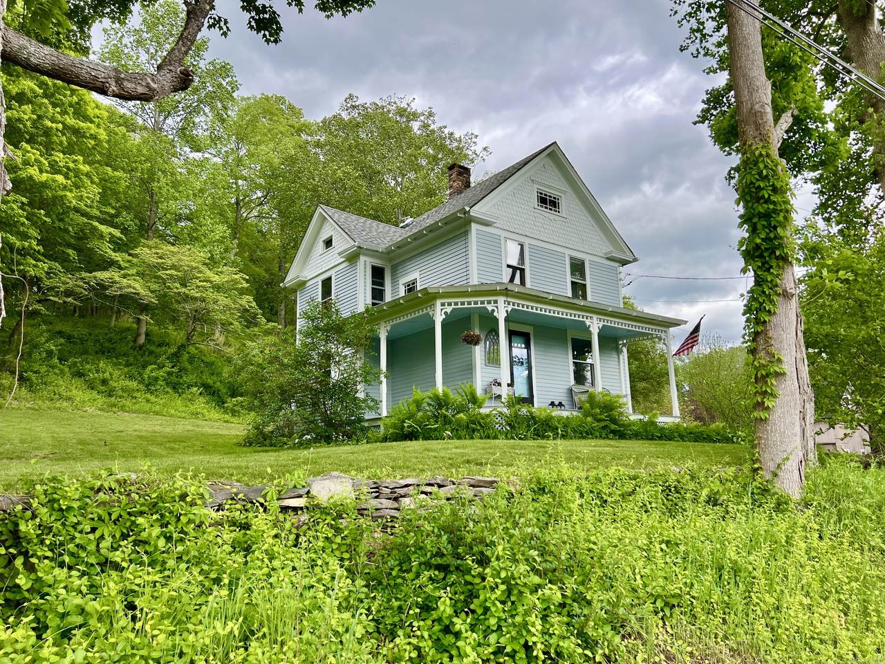 70 River Road - Photo 1