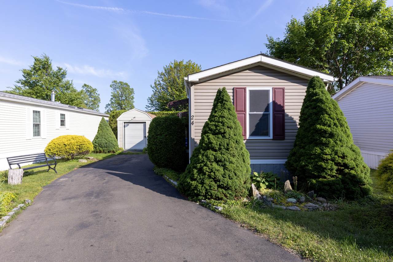 24 Ella Circle - Photo 1