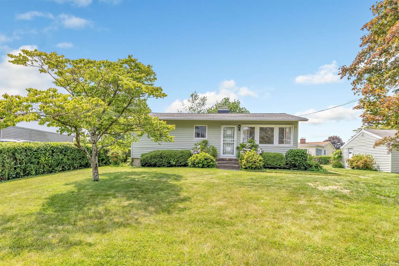 52 Sunset Drive - Photo 1