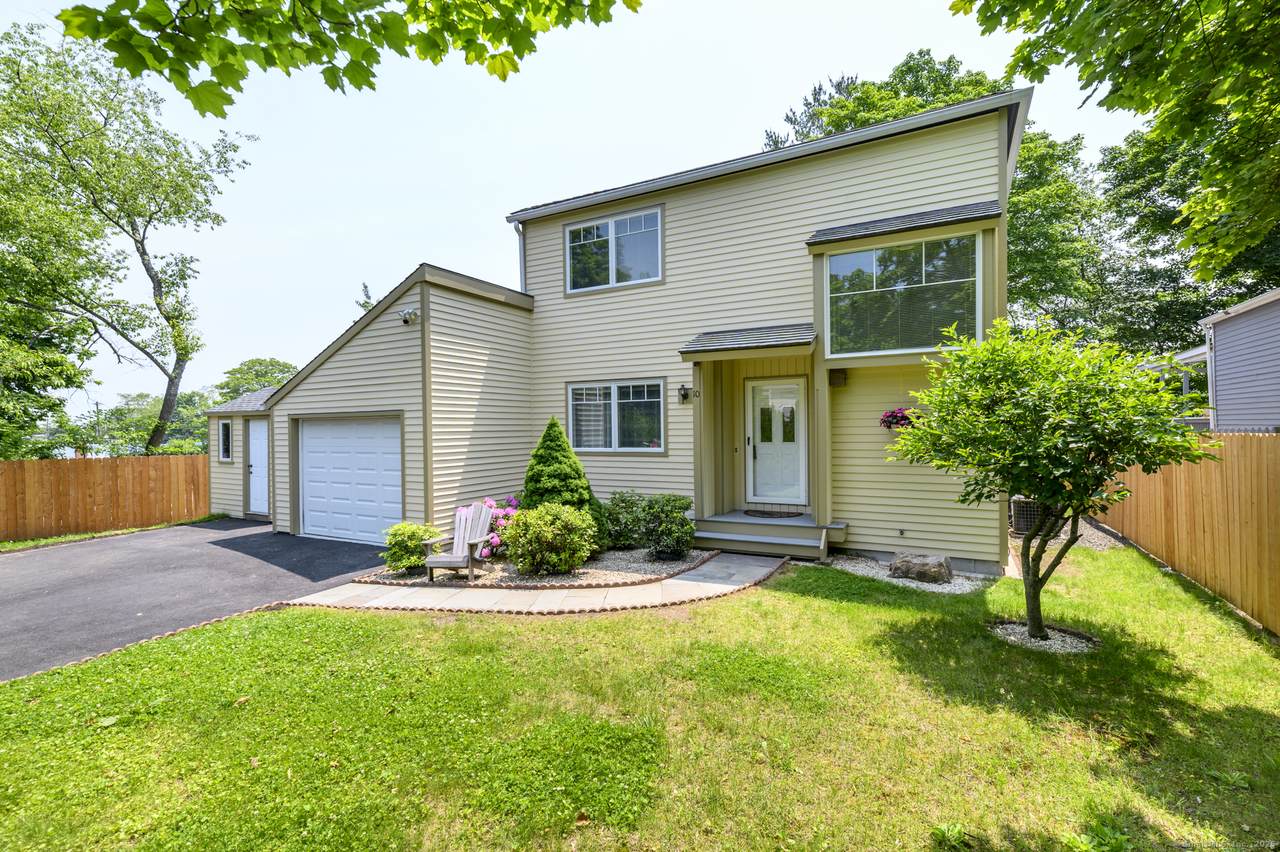 10 Dry Hill Court - Photo 1