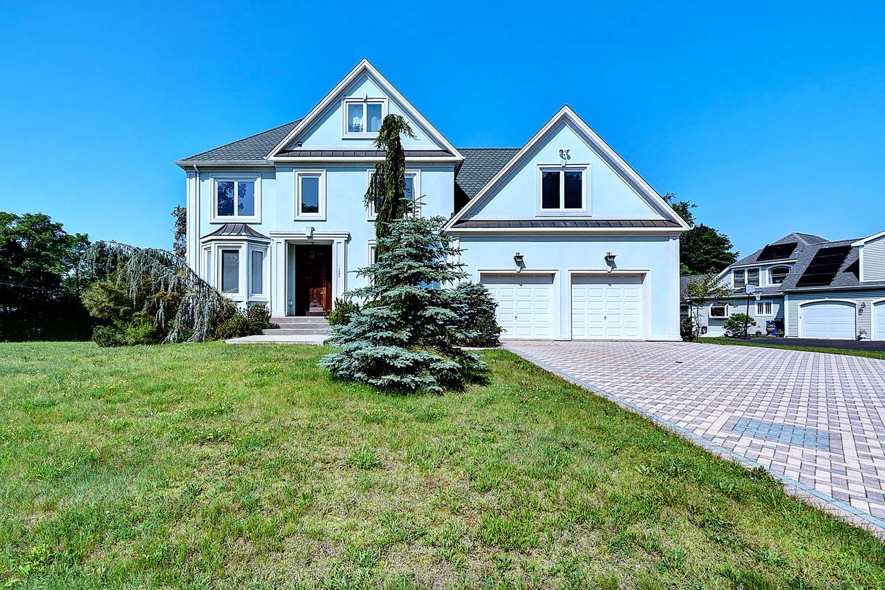 125 Waverly Drive - Photo 1