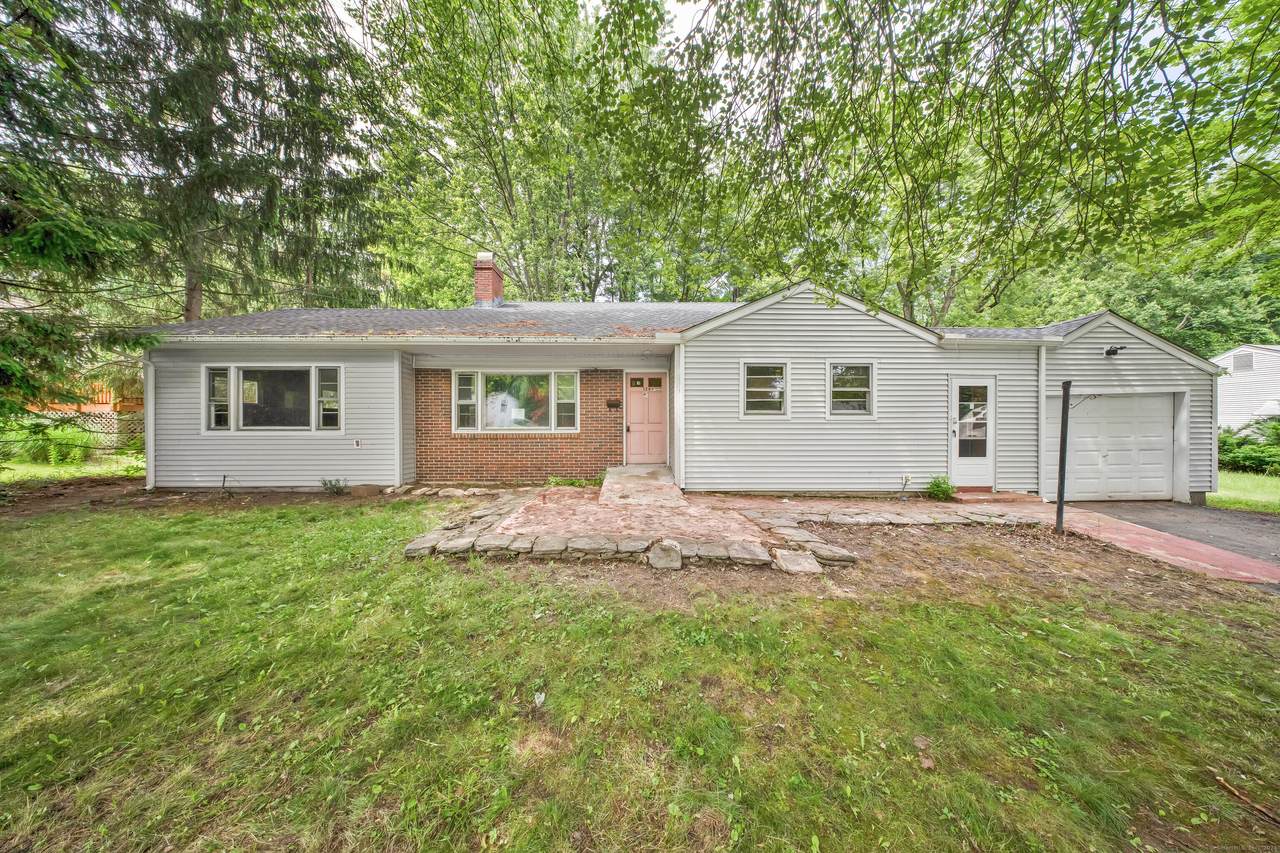134 Sunset Street - Photo 1
