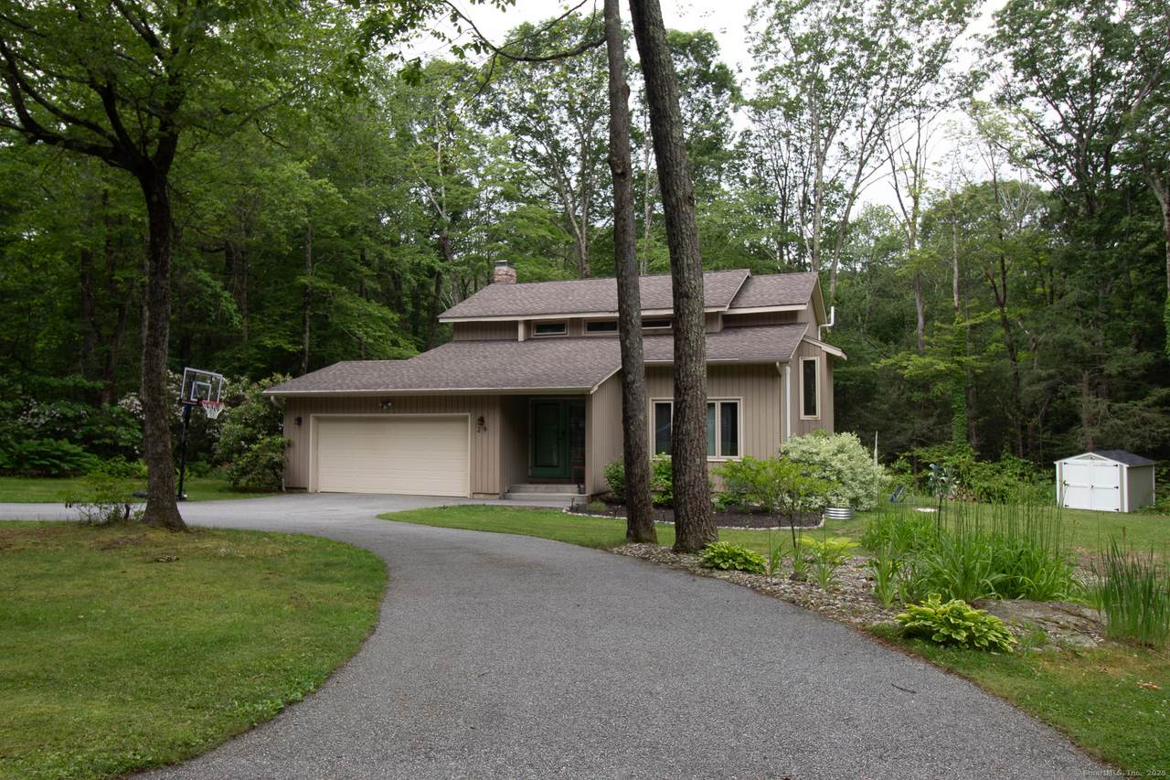 29 Lakeshore Drive - Photo 1