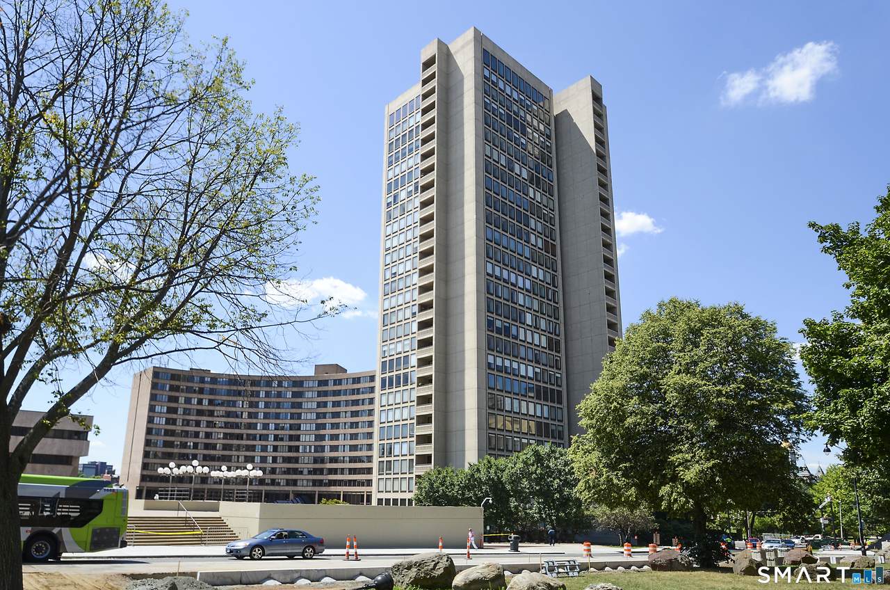 1 Gold Street - Photo 1