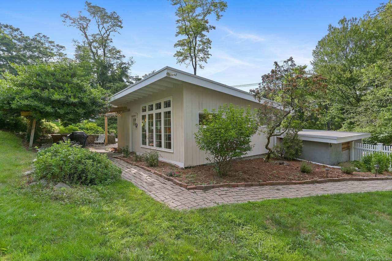 7 Calvin Road - Photo 1
