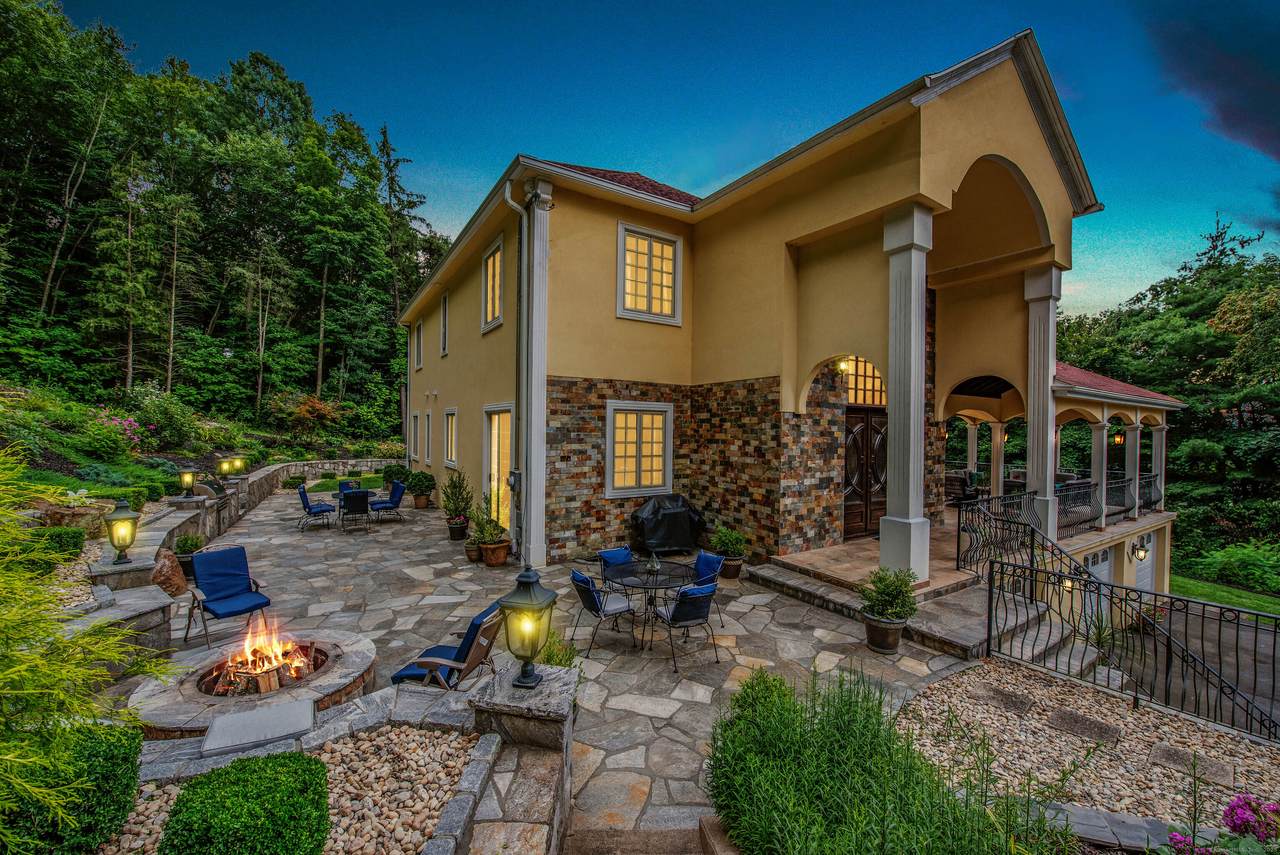 2 Barberry Lane - Photo 1