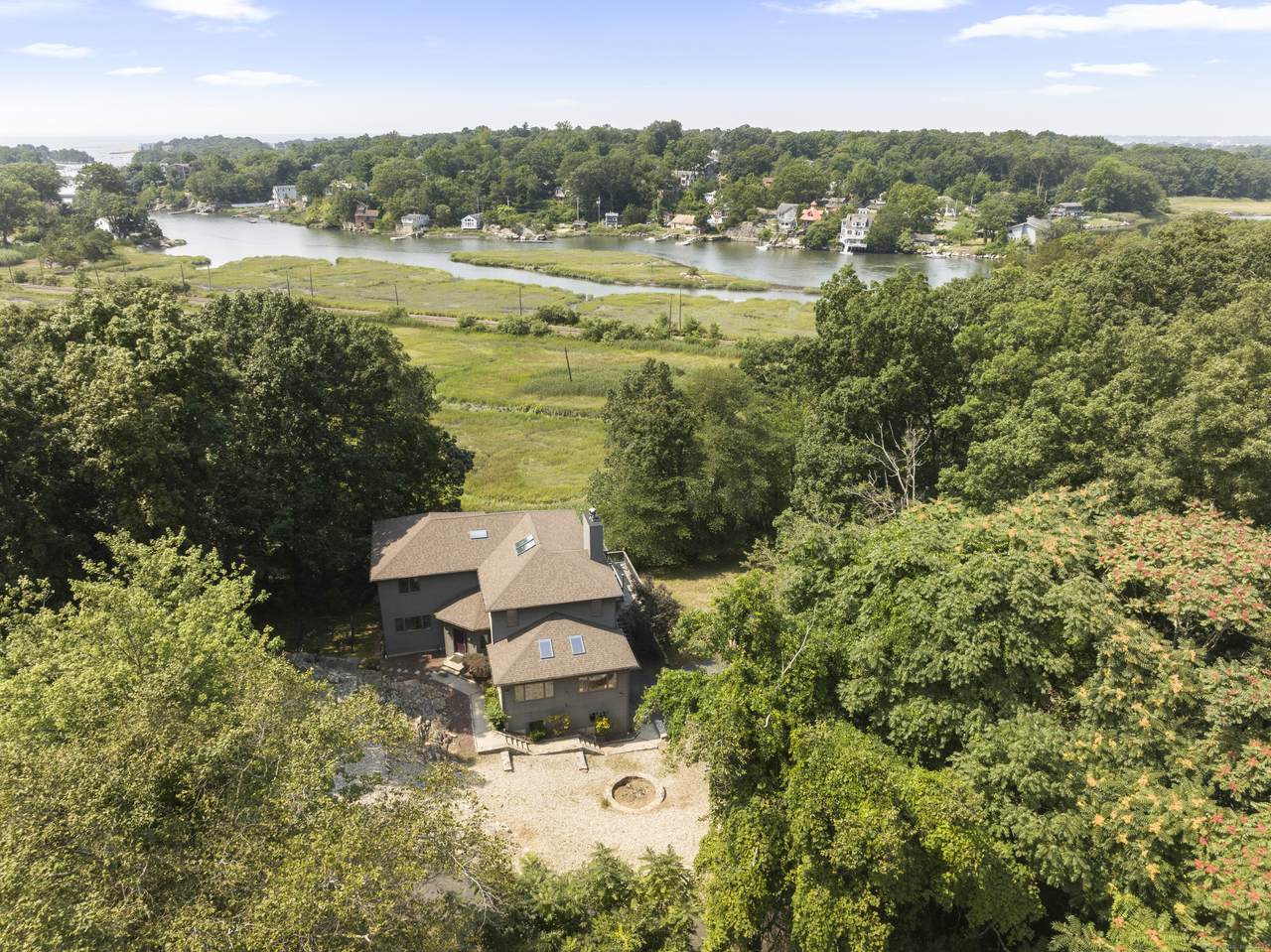 18 Spice Bush Lane - Photo 1