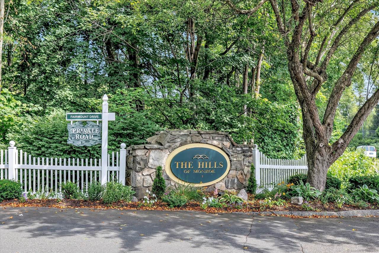 207 Windgate Circle - Photo 1