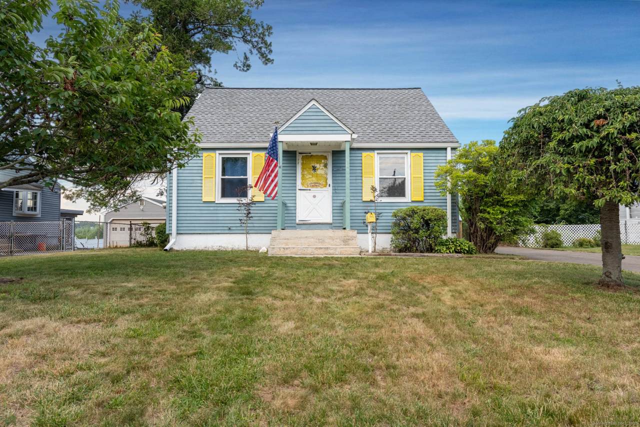 102 Vista Drive - Photo 1