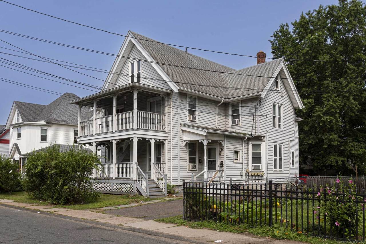 62 Wells Avenue - Photo 1