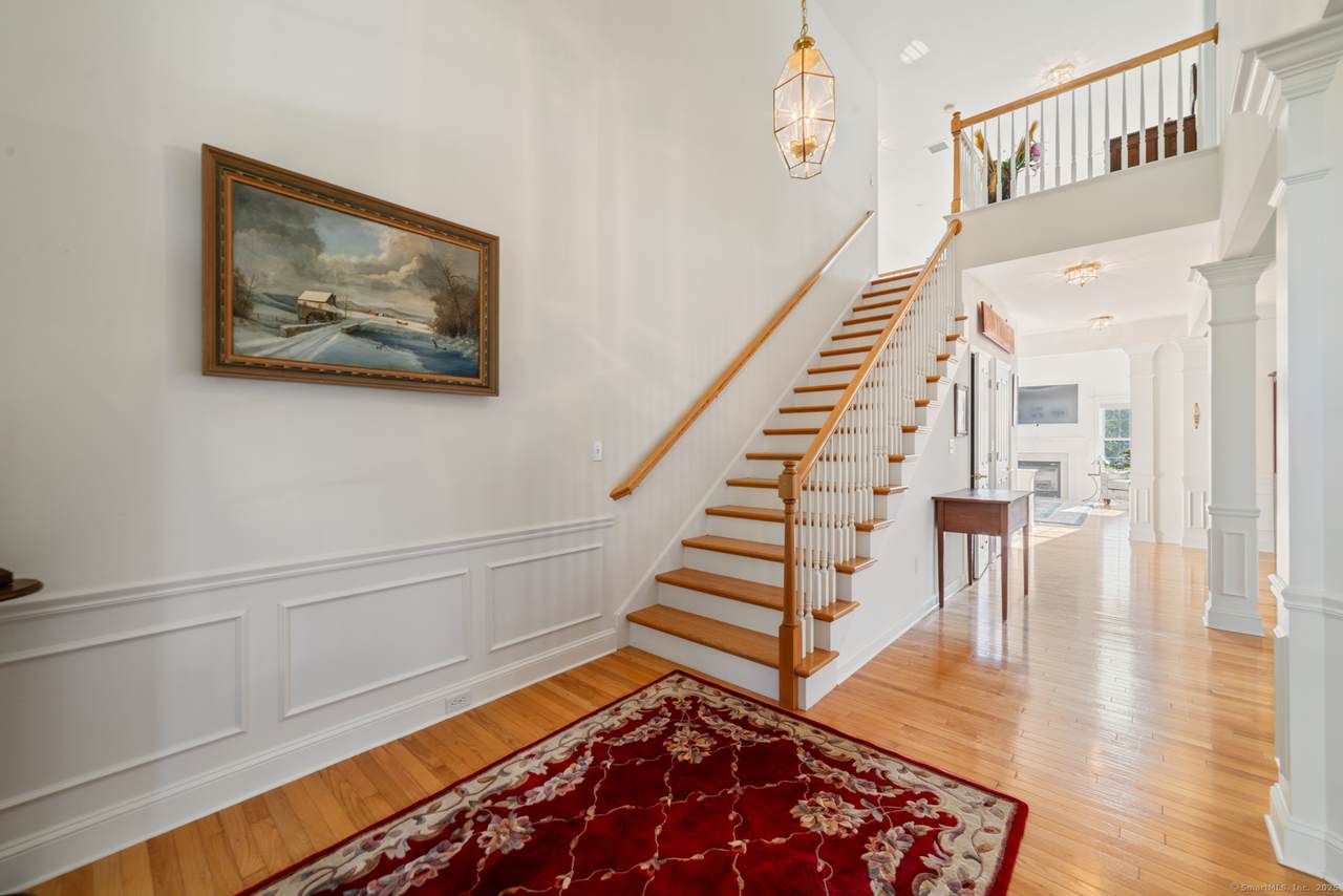 185 Country Club Drive - Photo 1