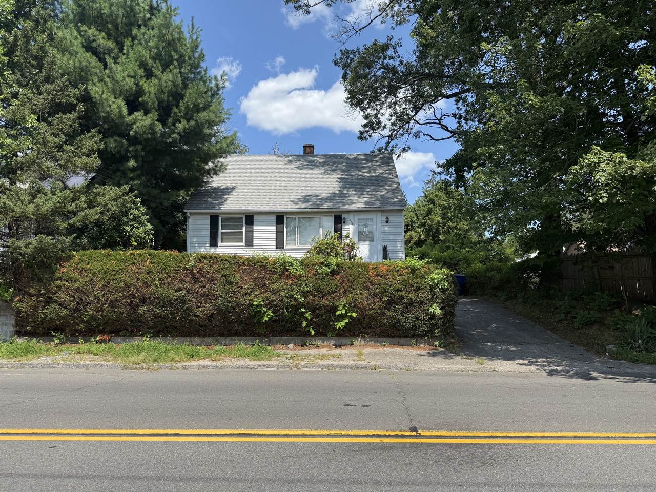 427 Sylvan Avenue - Photo 1
