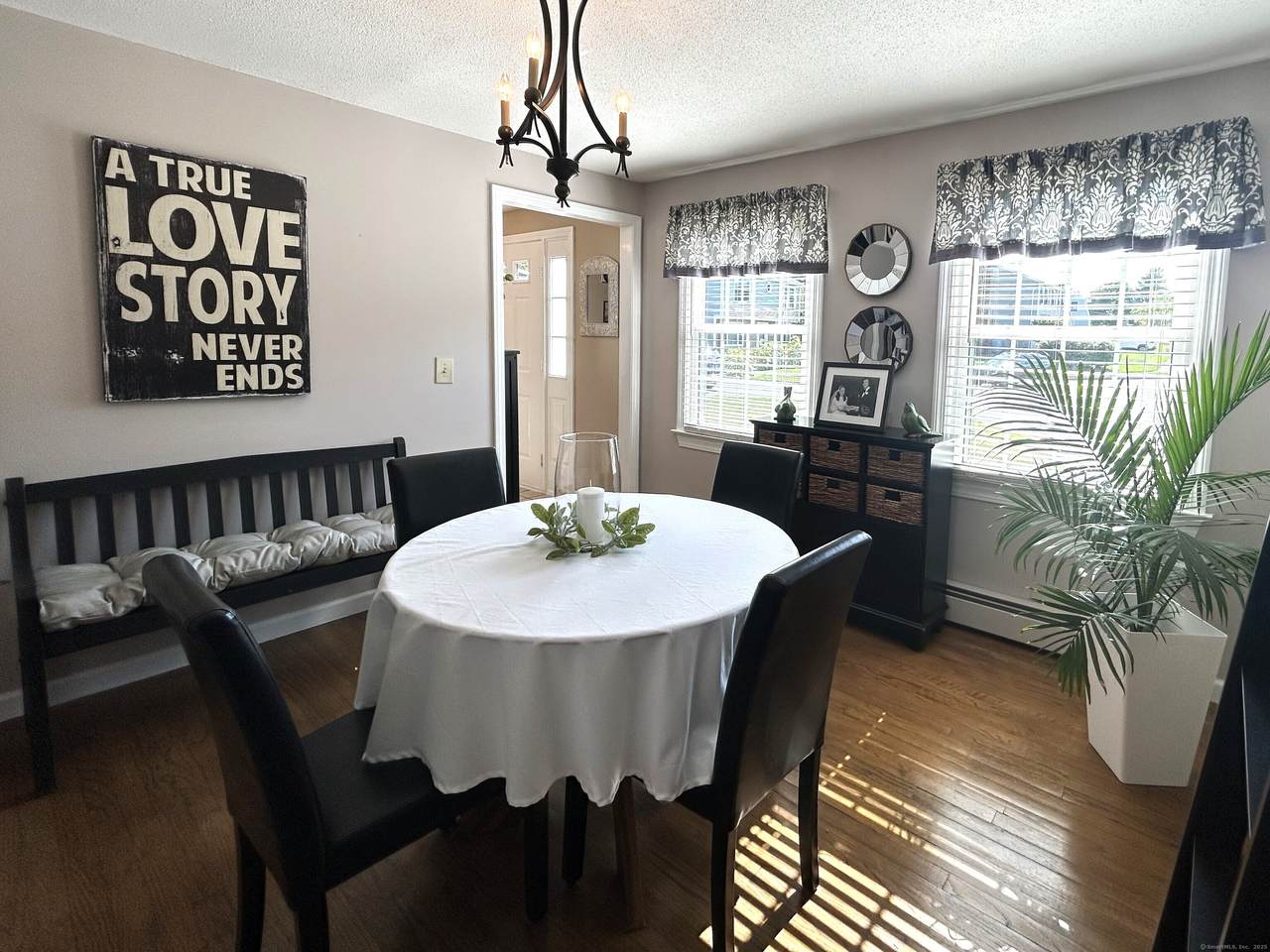 77 Lindsey Road - Photo 1