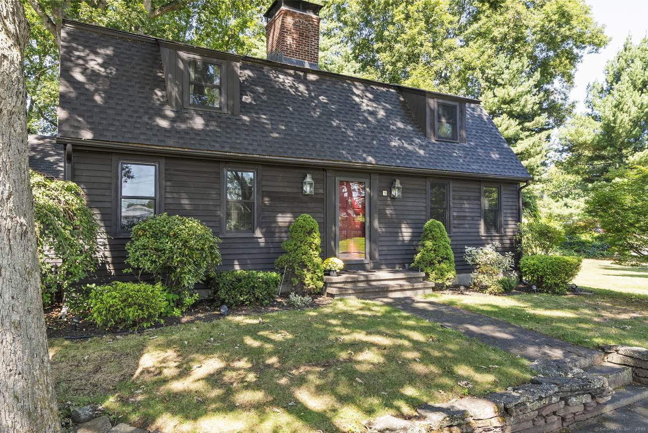 5 Robeth Lane - Photo 1