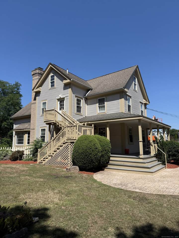 300 Bradley Street - Photo 1