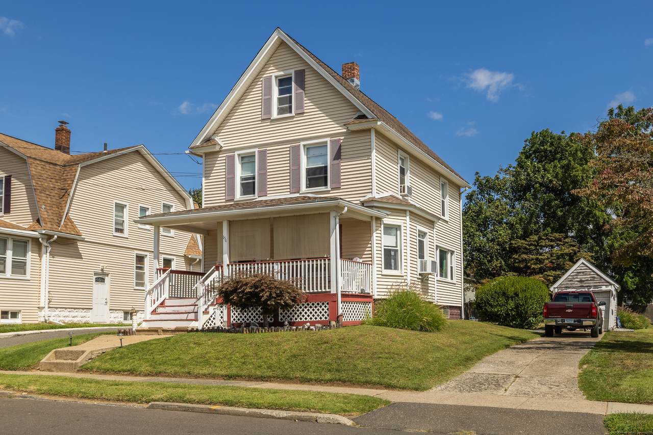 154 Soundview Avenue - Photo 1