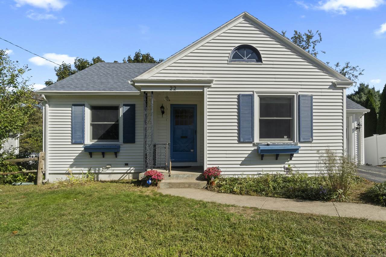 22 Mayflower Avenue - Photo 1