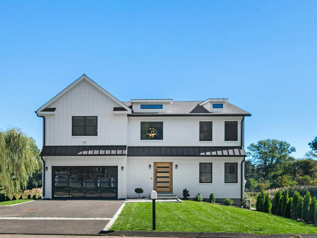 400 Bronson Road - Photo 1