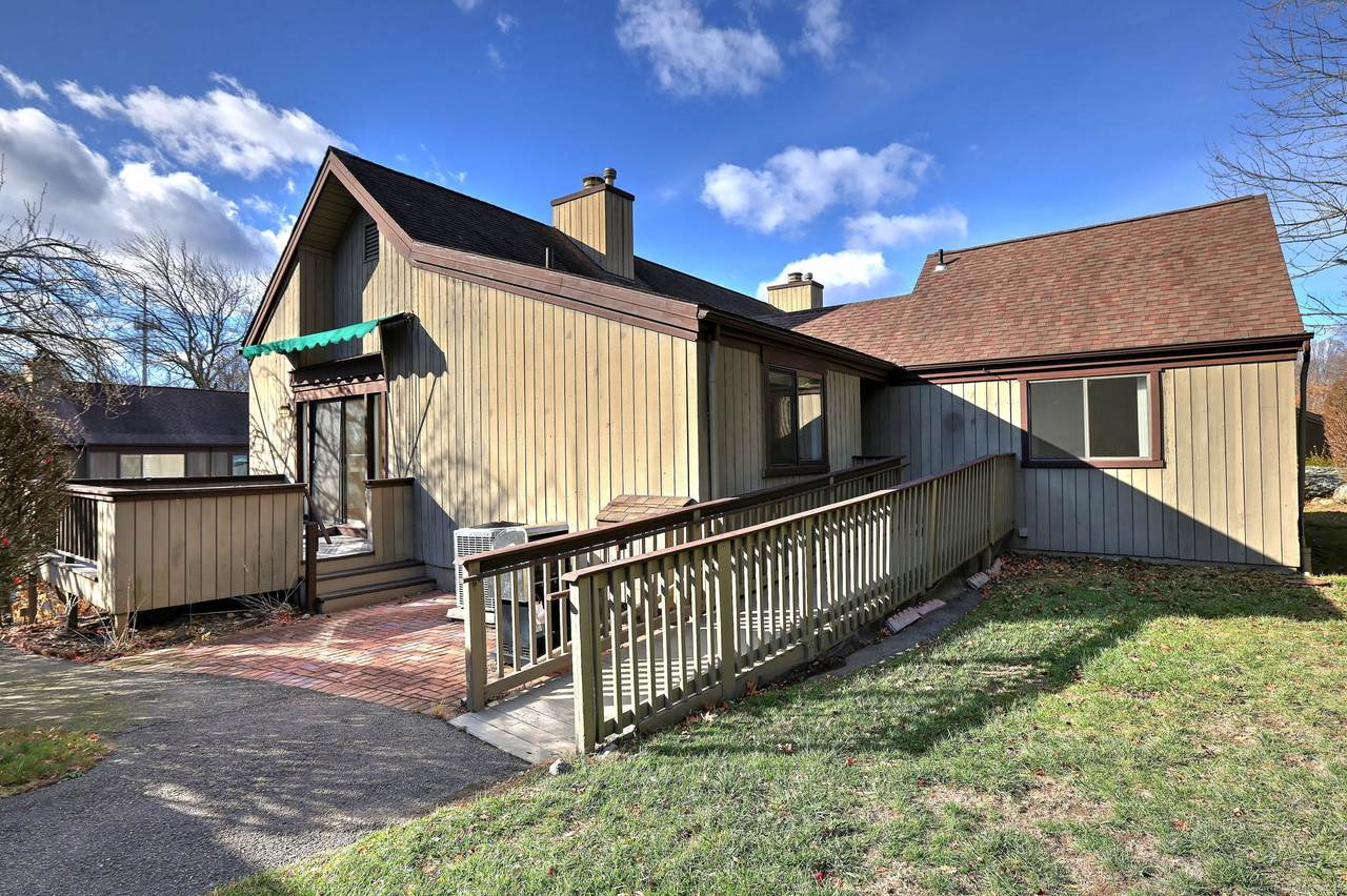 736 Quinnipiac Lane - Photo 1