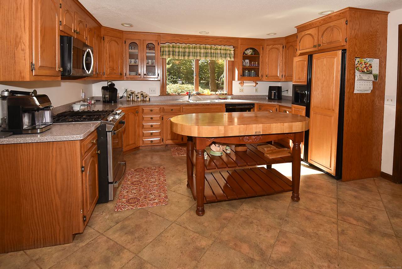 266 Farmington Avenue - Photo 1