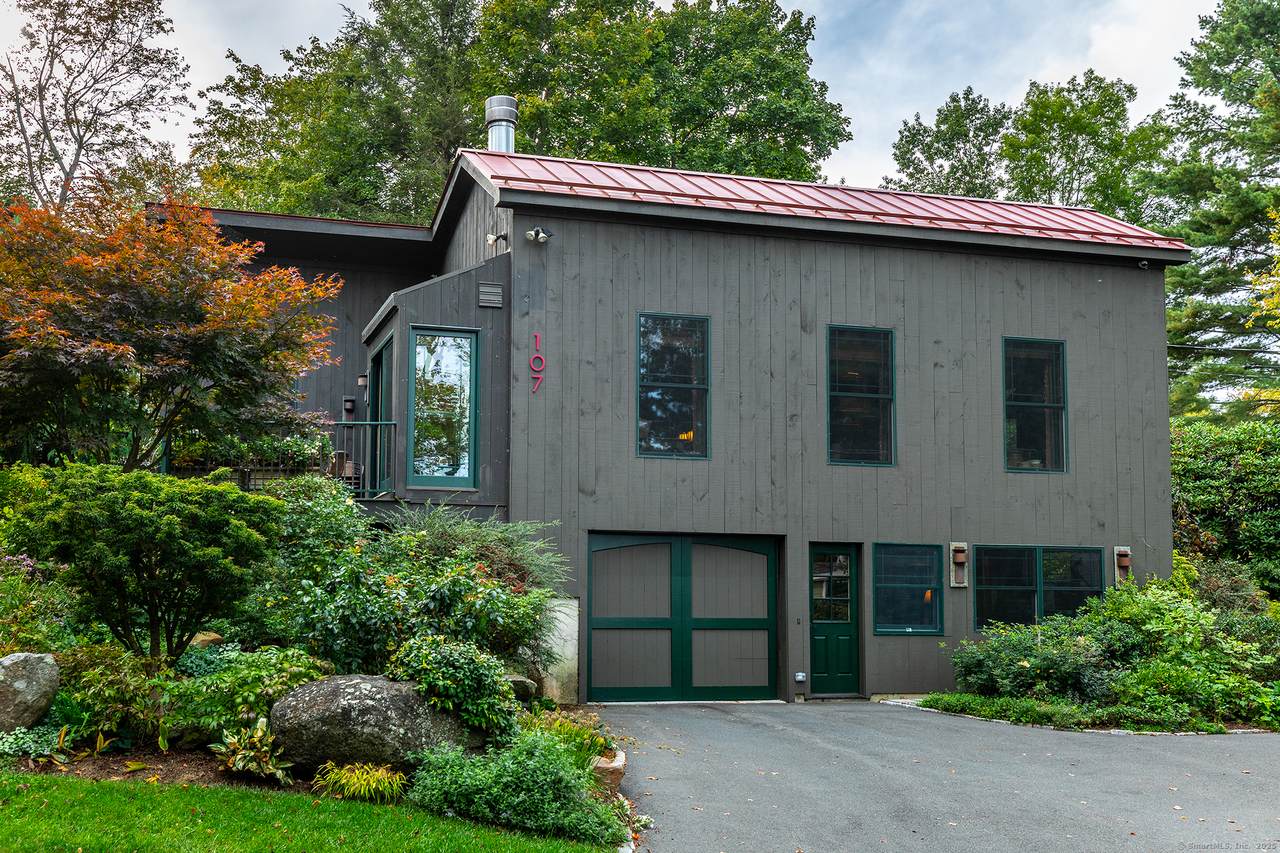 107 Island Trail - Photo 1