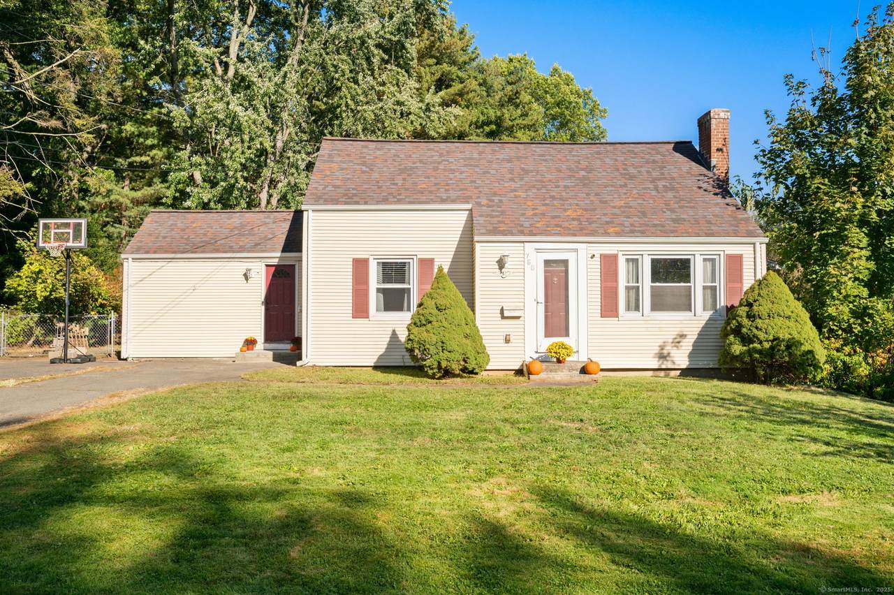 760 Willard Avenue - Photo 1