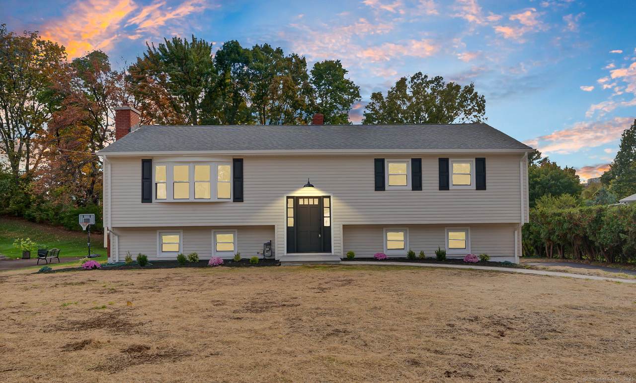 24 Sherwood Drive - Photo 1