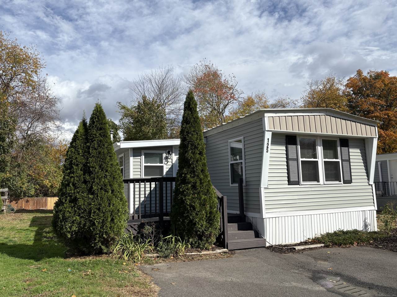 125 Thunderbird Drive - Photo 1