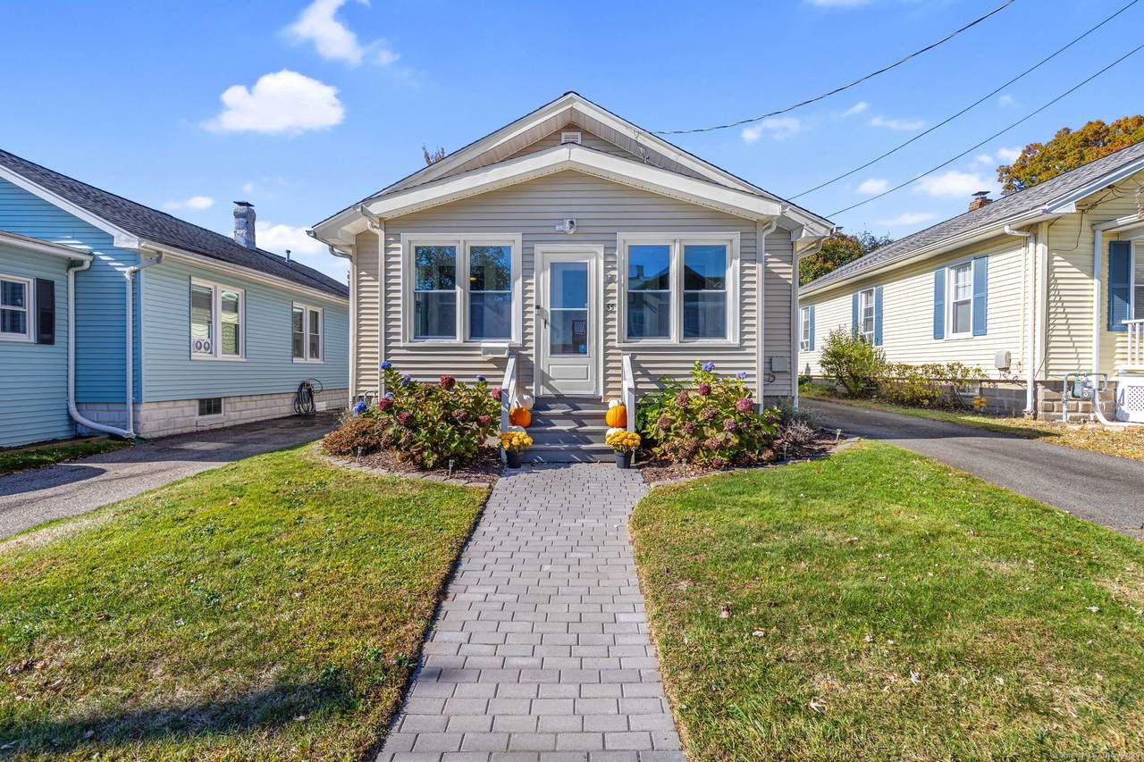 55 Woodcrest Avenue - Photo 1