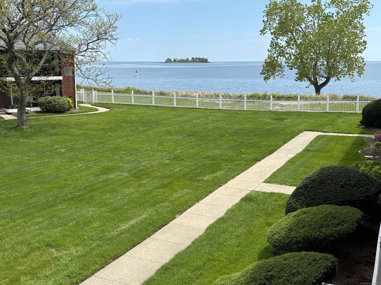 51 Broadway - Photo 1