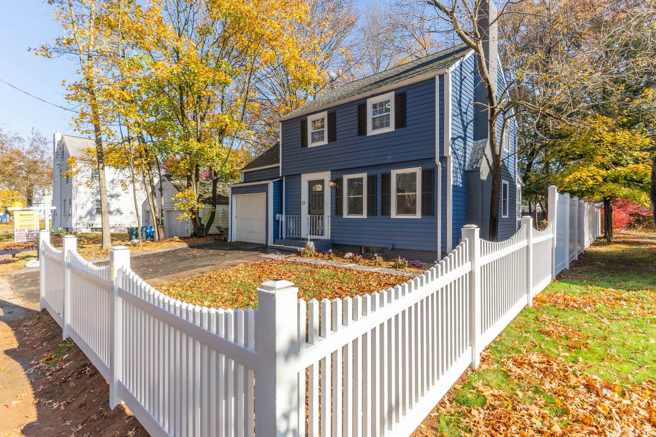 33 Bank Street - Photo 1