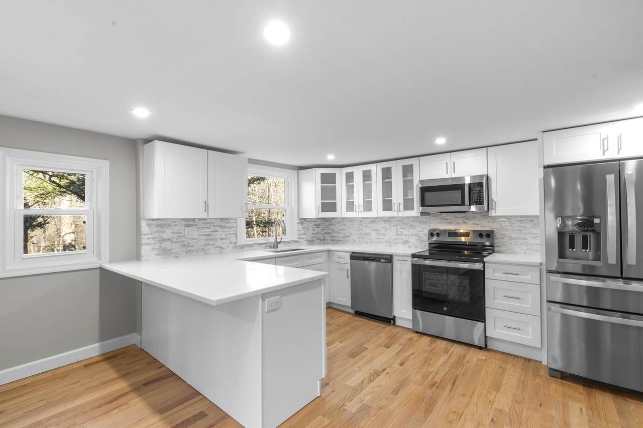 2 Chapel Hill Road - Photo 1