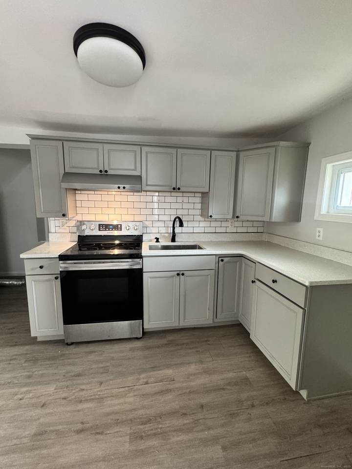 45 Wood Avenue - Photo 1