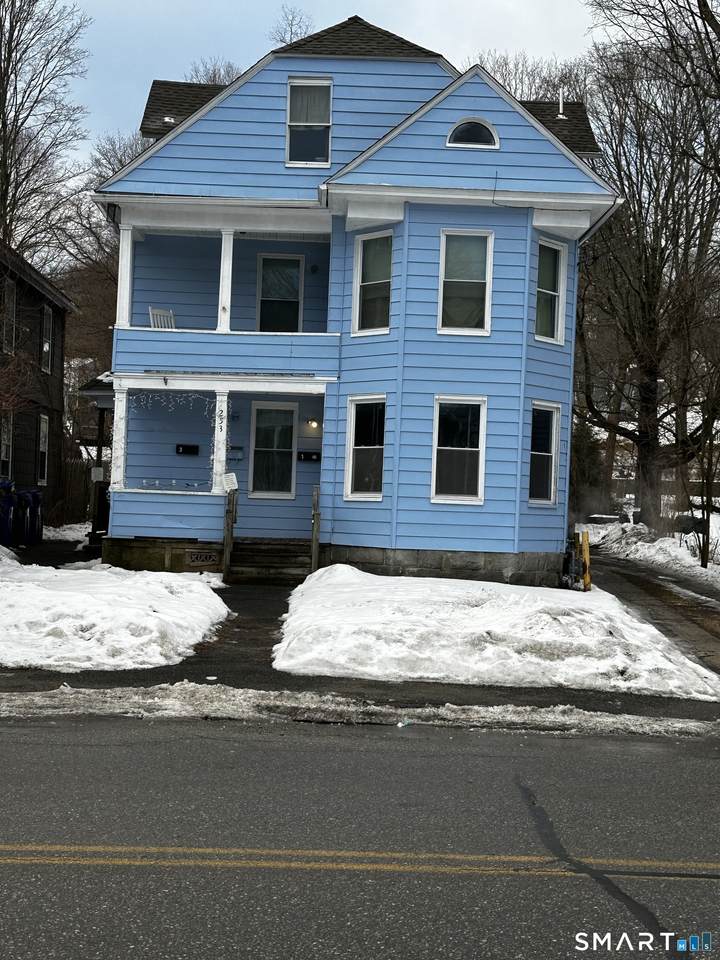 253 Riverside Avenue - Photo 1