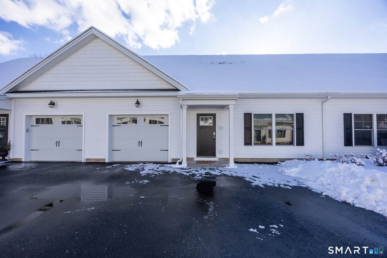 180 Washington Street - Photo 1