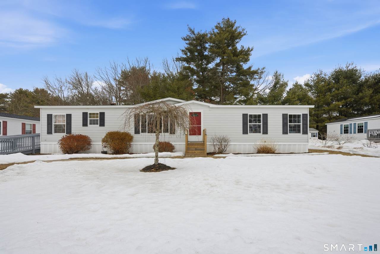 16 Circle Drive - Photo 1