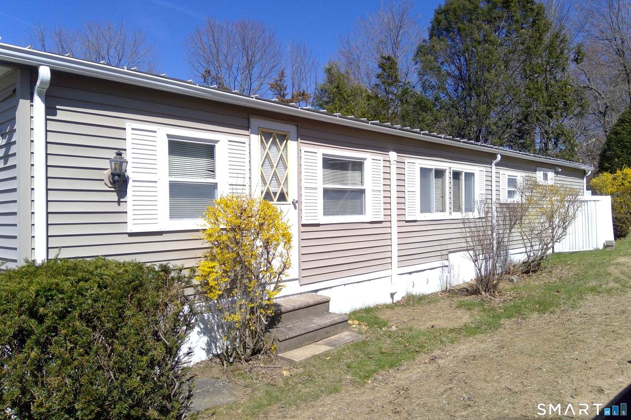 21 Hillpond Drive - Photo 1