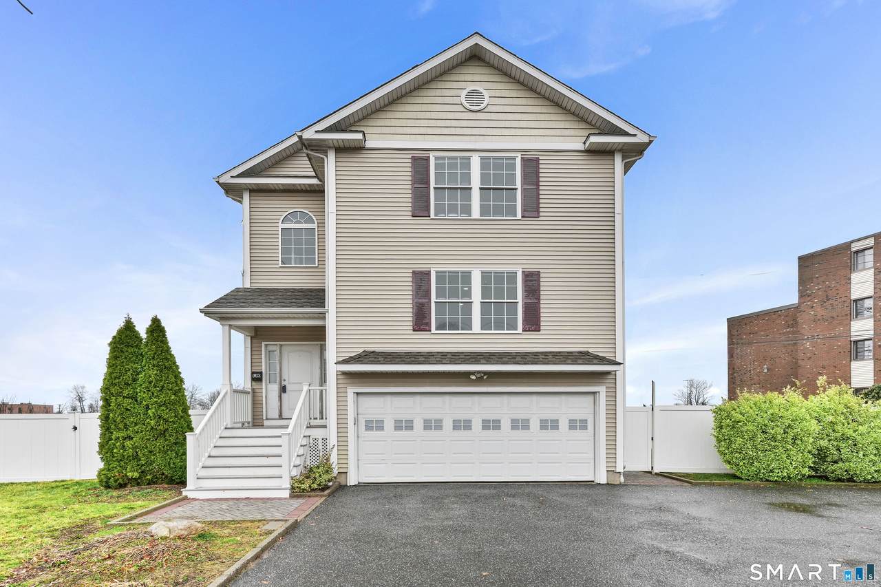 1180 Main Street - Photo 1