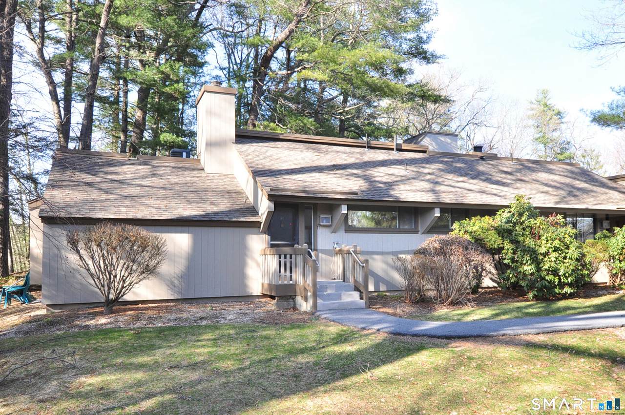 48 Great Meadow Lane - Photo 1
